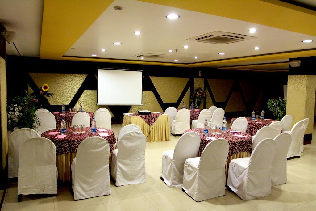 Hotel Tulsi Exotic Μποπάλ Εξωτερικό φωτογραφία